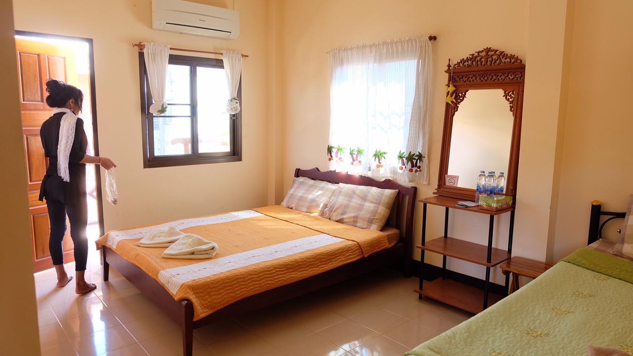 Benya Guest House Phimai Екстер'єр фото